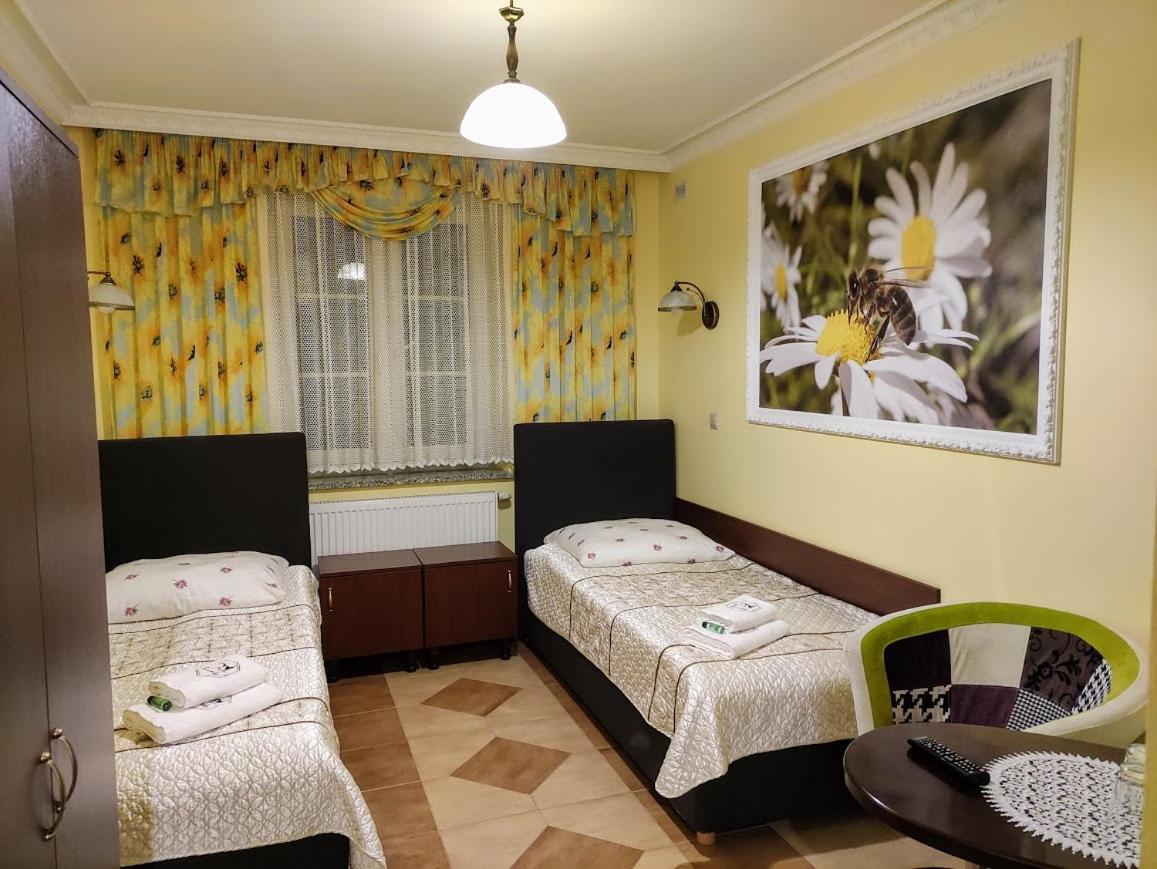 Bed and Breakfast Dwór Bartnika Narewka Exterior foto